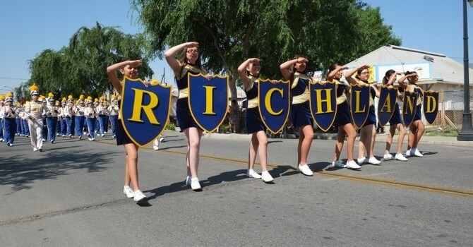 Northwest Injury Clinic Cheers on Richland High School image